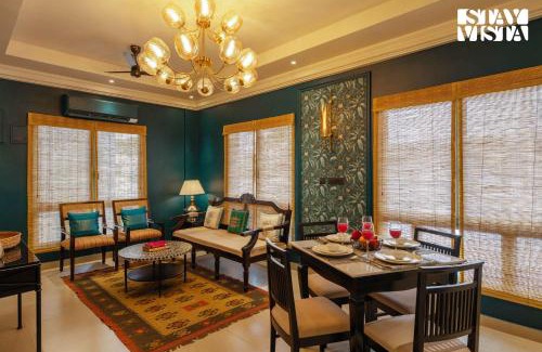 Ballygunge Apartment | StayVista at Nayak House with Luxury Rooms, Terrace, Wi-Fi at Kolkata