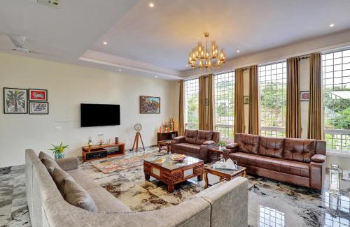 Bedla Villa | StayVista's Tryst with Valleys - Hill-View Villa with Private Pool, Jacuzzi & Games Room