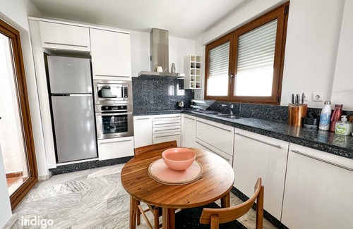 Ayamonte Ski Chalet | STE003 Riverview 4 Bedroom House, with Private Pool