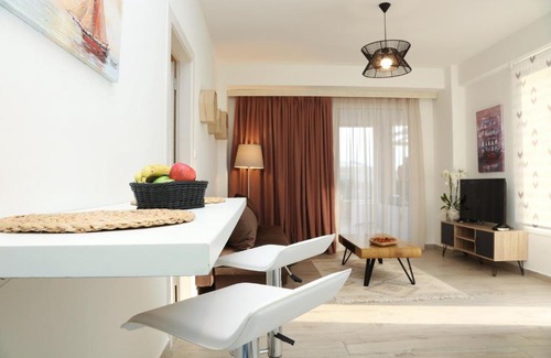 Nea Iraklitsa Apartment | Steleni Seaside Suites