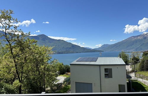 Trezzone Apartment | Stella House Swimming pool - Larihome A68