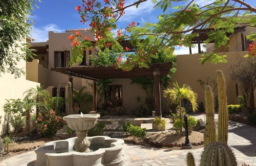 Nopolo Villa | Steps from Best Beach&LAP P00L View! Snorkel Golf Dine Swim Relax FUN π