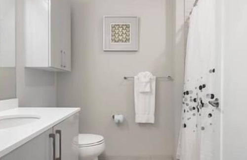 Central-Maverick Square - Paris Street Apartment | Steps from Waterfront | Private Studio | Upscale Amenities | GLS