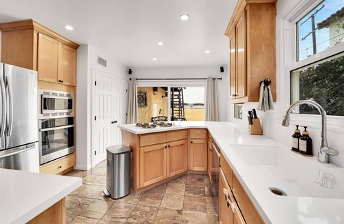 Belmont Heights House | Steps to Beach & 2nd~Gorgeous Belmont Shore Home