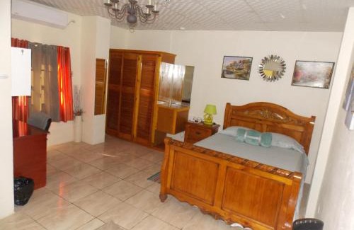 Trincity Apartment | Stewart Apt- Trincity, Airport, Washer, Dryer, Office, Cable , WiFi