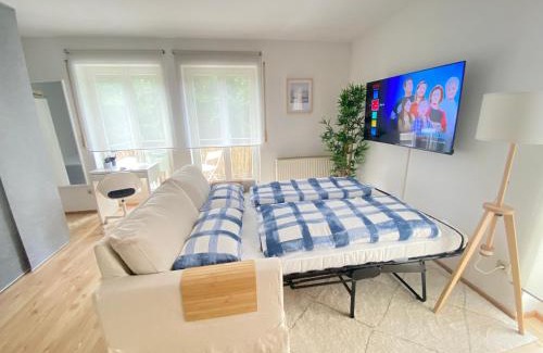 Waldstetten Apartment | Stilvolles Apartment mit Balkon, Küche & Parkplatz - Waldstetten Zentrum