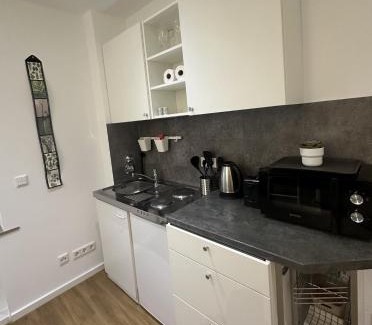 Am Wasserturm Apartment | Stilvolles Studio Apartment im Zentrum MG