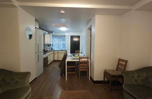 Larkhall Apartment | Stockwell Station Double Room
