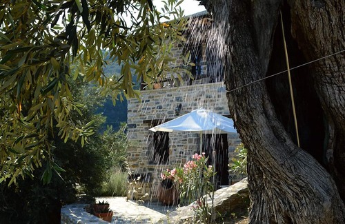South Pelion House | Stone Cottage in traditional Greek village with spectacular sea views