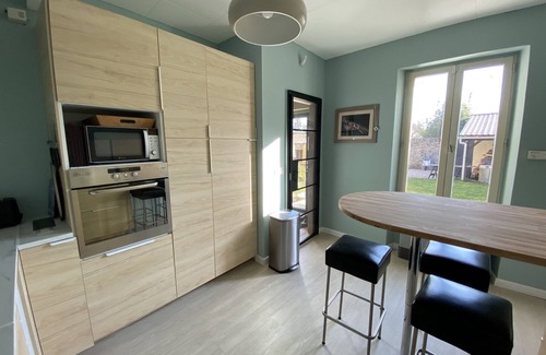 Chailly-en-Biere House | Stone house with lots of charm ideal for family.
