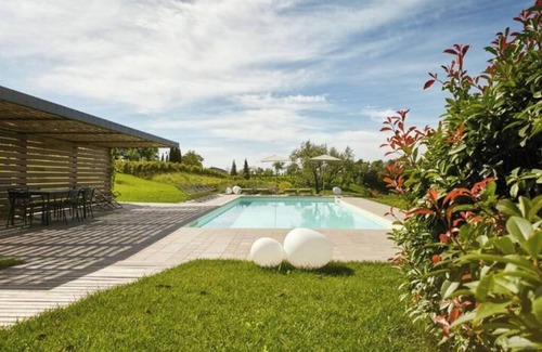 Faedis House | Stone House - Winery Stay