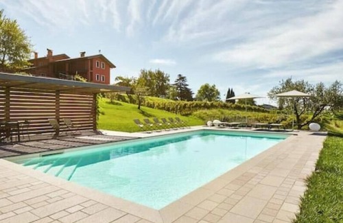 Faedis House | Stone House - Winery Stay