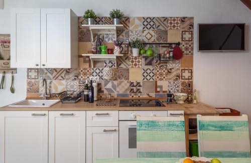 Igrane House | Stonehouse Katarina