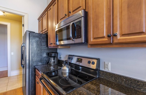 Dadeville Condo | Stoneview Sunset- Amazing Waterfront Views!