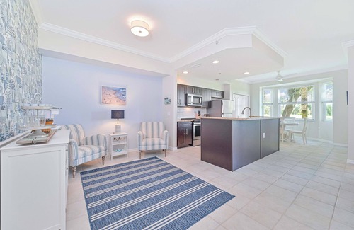 Stoneybrook Condo | Stoneybrook - First Floor Condo overlooking the Green