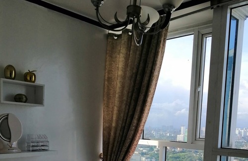 Quezon City Apartment | Stoning At Night
