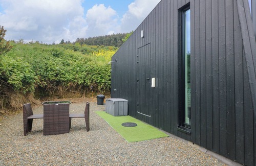 Gorey Cottage | STORMCHASER, romantic, with a garden in Ballymoney, County Wexford