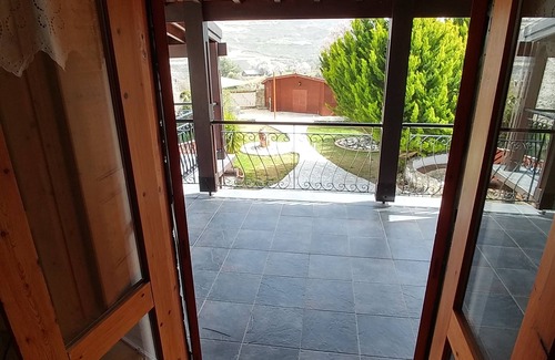 Omodos Villa | Stou Kir Yianni Stone Villa