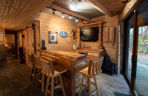 Rockwood Ski Chalet | Stream Front Log Home near 7 Springs, 4 BR