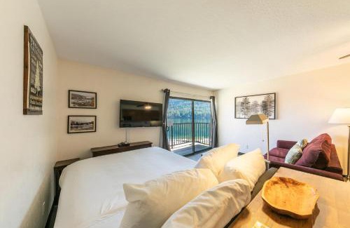 Truckee House | Striking Studio w/Lake View #244 at Donner Lake Village