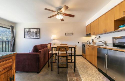Truckee House | Striking Studio w/Lake View #244 at Donner Lake Village