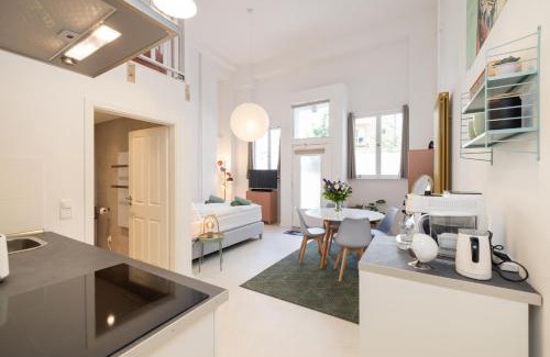 Schoeneberg Apartment | StuA - Great 2-room Loft with 2 bathrooms and 2 kitchen