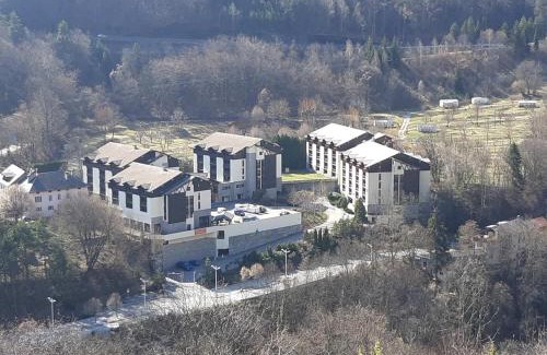 Brides-les-Bains Apartment | Studio équipé avec balcon, proche thermes et centre, calme - FR-1-512-233