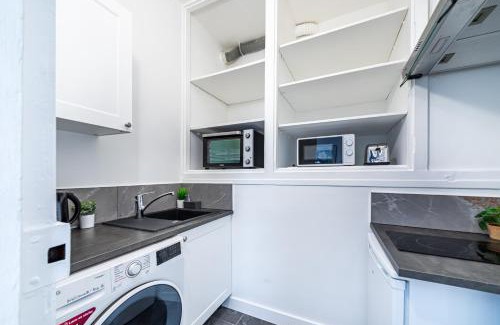 Saint-Cyr-l'Ecole Apartment | Studio équipé, gare à 200m, entre Versailles et SQY