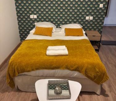 Enghien-les-Bains Apartment | Studio 1 Avec Terrasse En Face la Gare Enghien Les Bains a 15 Minute De Paris Gare Du Nord et A 10 mn De Stade De France