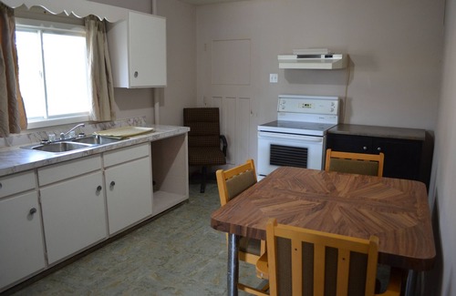 Cobourg Hotel | Studio 1 Motel