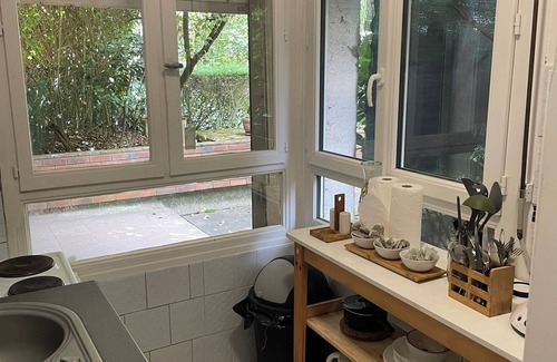 L'Hay-les-Roses Apartment | Studio Agréable et Lumineux Avec Jardin, à 10min de L'aéroport D'orly !