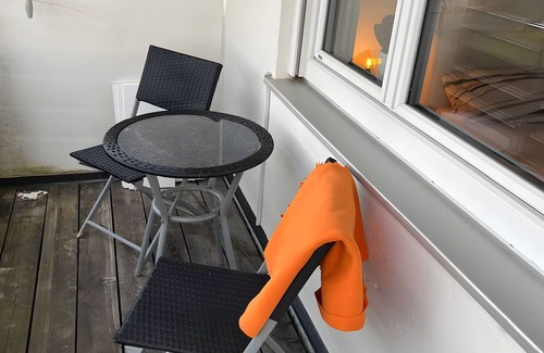 Prien am Chiemsee Apartment | Studio 'Am Chiemsee Mit Bergblick' with Mountain View, Balcony and Wi-Fi
