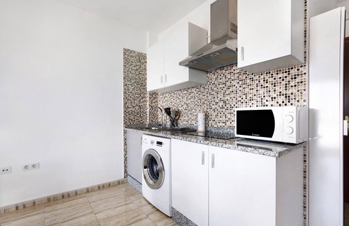 Puerto del Rosario Apartment | Studio Apartment Betty C in Central Location & with Wi-Fi