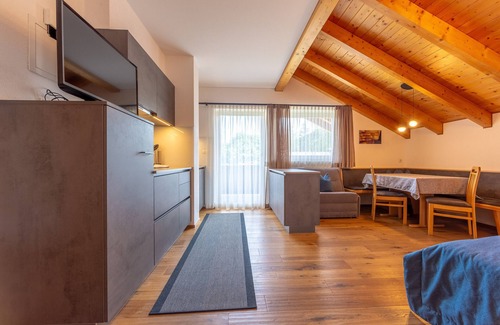 Prato alla Drava Apartment | Studio Apartment 'Alpengruss Air' with Mountain View, Shared Garden and Wi-Fi
