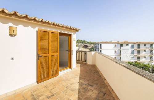 Cala Figuera Apartment | Studio Apartment 'Estudio Vistas Al Mar' with Sea View, Wi-Fi and Air Conditioning