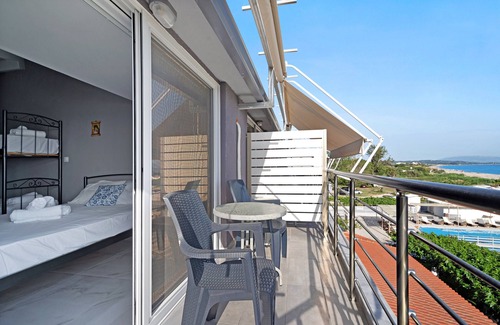 Pidima Kyras Apartment | Studio Apartment 'Iguana 18' with Sea View, Wi-Fi and Air Conditioning