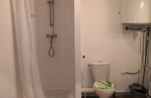 Secteur 2 Apartment | Studio below