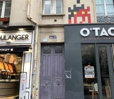 Quartier de la Folie-Mericourt Apartment | STUDIO CŒUR VIEUX PARIS. Pied du métro.Tout équipé