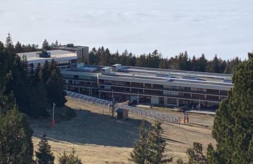 Chamrousse Apartment | Studio cabine 4 pers. au pied des pistes à Chamrousse - FR-1-549-22