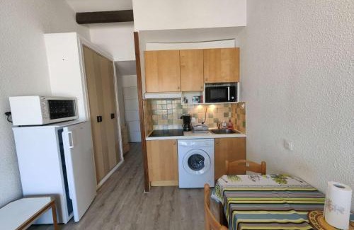 Vebron Apartment | Studio cabine avec terrasse, piscine, parking sécurisé, proche plage et port - FR-1-607-47