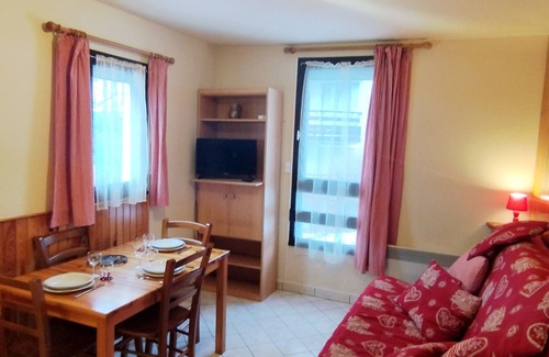 Prapoutel Apartment | Studio close to slopes, near ski school, Adrets-Prapoutel