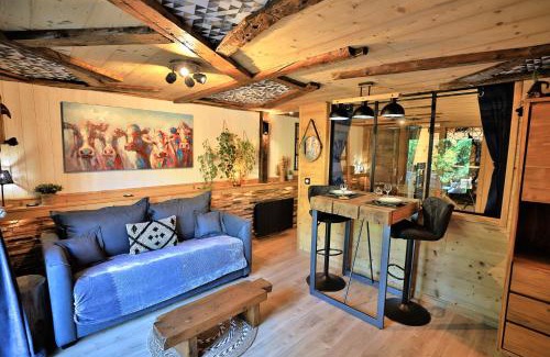 Les Villards-sur-Thones Apartment | Studio du Coin - Vue montagne, au calme, Terrasse - AravisTour