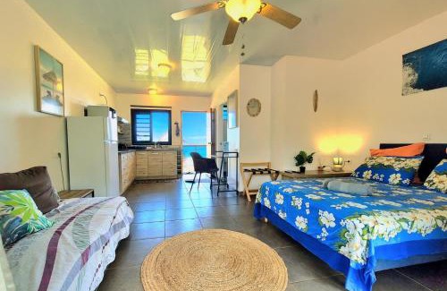 Taiarapu-Ouest Apartment | Studio Evasion - climatisé - vue mer et montagnes - canoes et paddle offerts ! Teahupo'o Lodge Tahiti