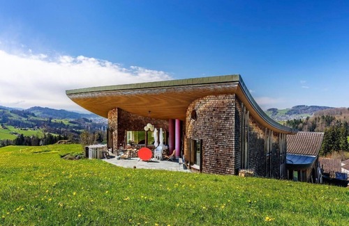 Teufen Apartment | Studio flat sunehus.ch with hot tub