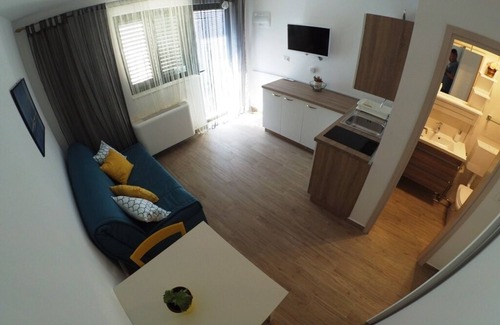 Brna Apartment | Studio flat with air-conditioning Brna, Korčula (AS-15730-a)