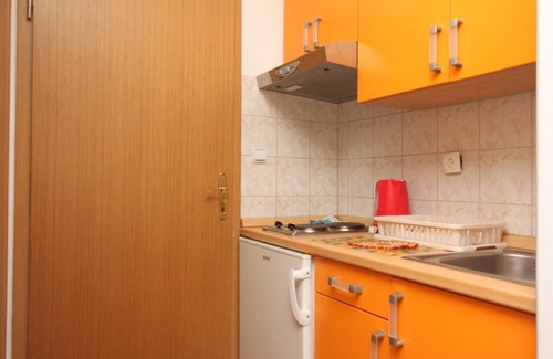 Zivogosce Apartment | Studio flat with balcony and sea view Živogošće - Porat, Makarska (AS-6699-b)