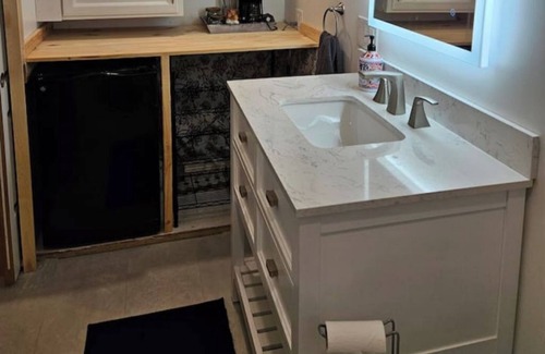 Monkton House | Studio in the country w/Hot Tub