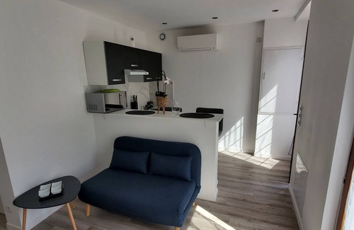 La Chatre Apartment | Studio Jacuzzi