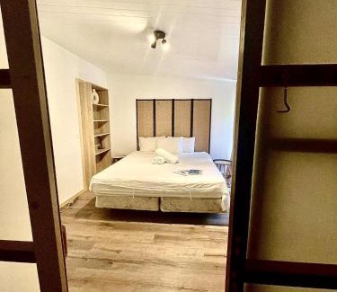 Teva I Uta Apartment | Studio Kumbaya