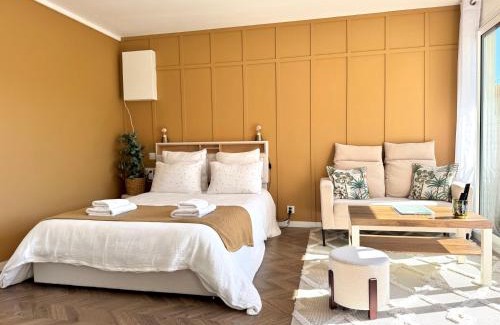 Courseulles-sur-Mer Apartment | Studio La Petite Oasis - idéal couple - lumineux - calme - 10min à pieds du centre ville & de la plage - balcon exposé sud - 2km du Centre Juno Beach - stationnement & wifi gratuits